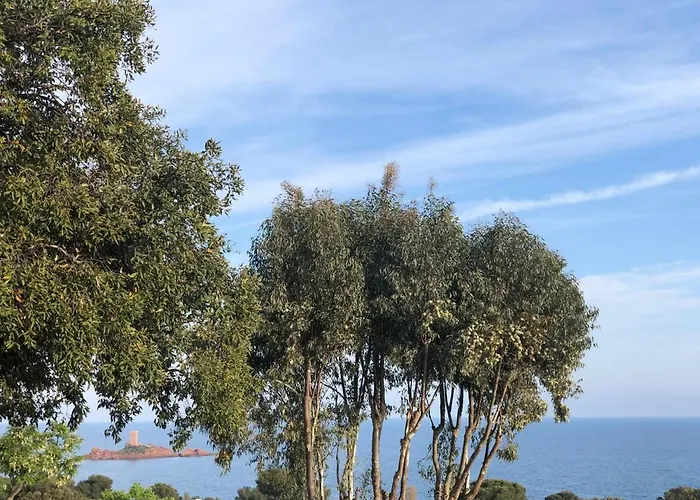 Mobil Superbe Vue St Raphael Camping Saint-Raphaël